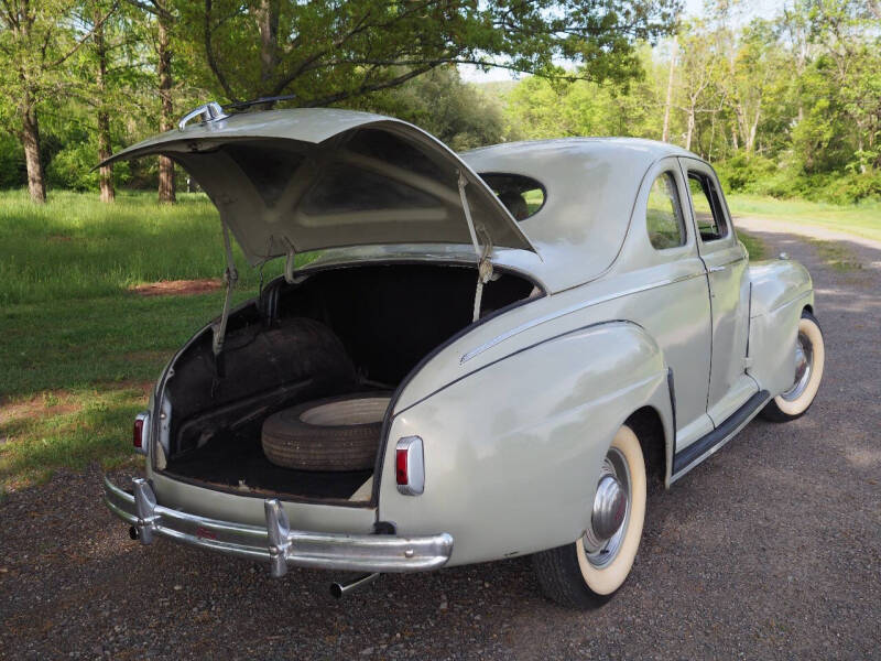 1941 Ford Deluxe