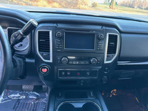 2018 Nissan Titan SL