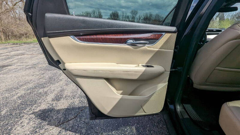 2018 Cadillac XT5 Premium Luxury