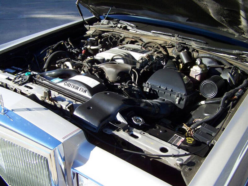 1988 Lincoln Town Car Signature