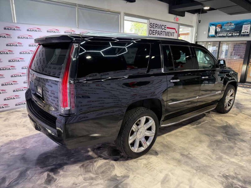 2018 Cadillac Escalade ESV Luxury
