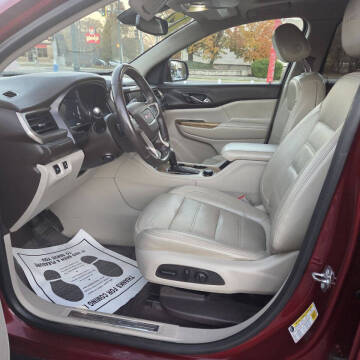 2017 GMC Acadia Denali