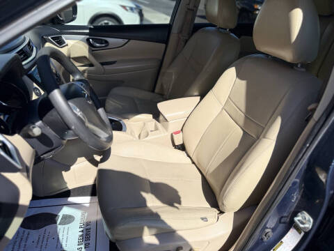 2016 Nissan Rogue SV