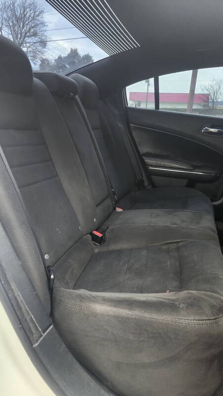 2013 Dodge Charger SE