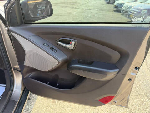 2011 Hyundai Tucson GL
