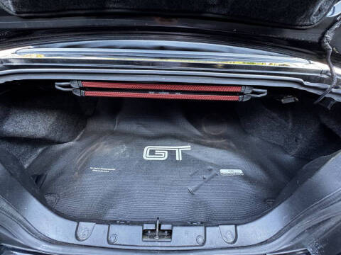 2005 Ford Mustang
