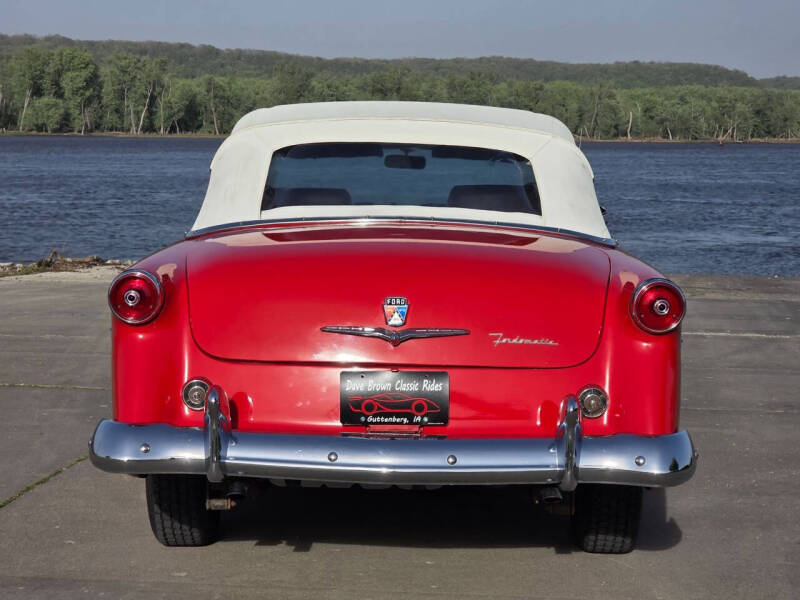 1954 Ford Crestline