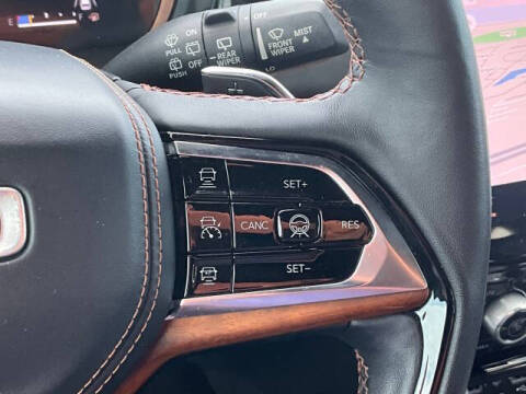 2022 Jeep Grand Cherokee Summit Reserve