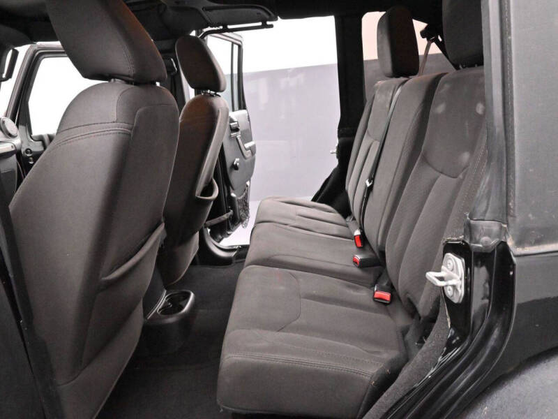 2017 Jeep Wrangler Unlimited Sport