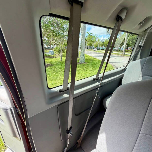 2008 Ford E-Series E-350 SD XLT