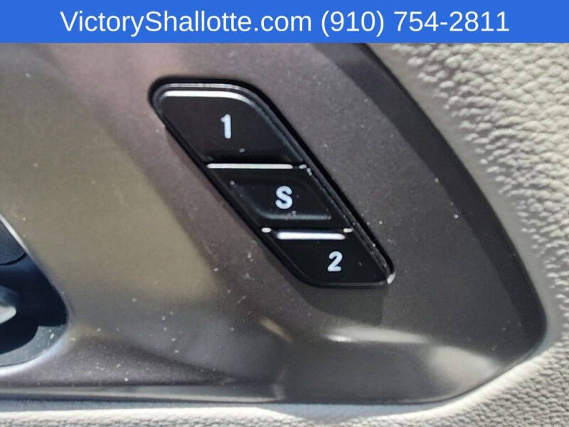 2024 Chrysler Pacifica Plug-In Hybrid Select