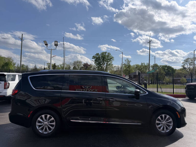2018 Chrysler Pacifica Touring L Plus