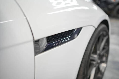 2017 Jaguar F-TYPE Premium