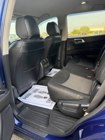 2017 Nissan Pathfinder S