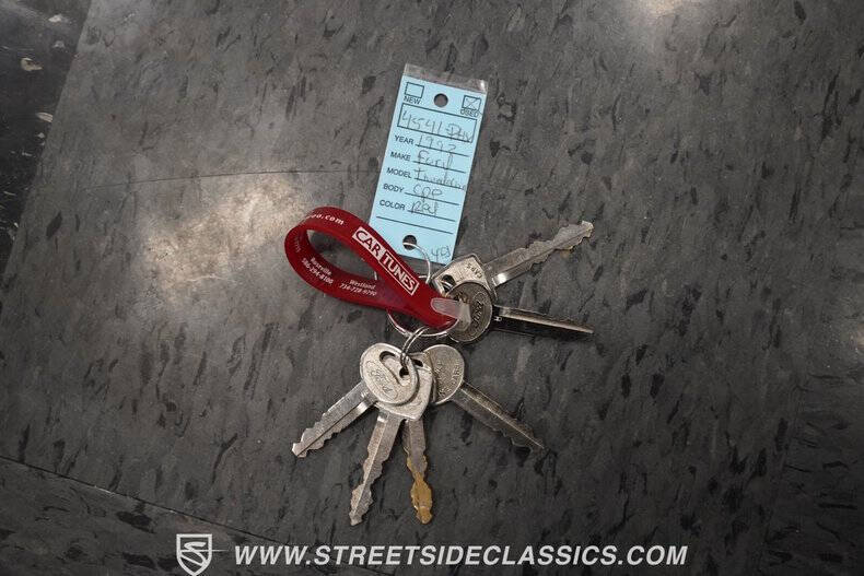 1992 Ford Thunderbird SC