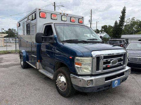 2015 Ford E-Series E-350 SD