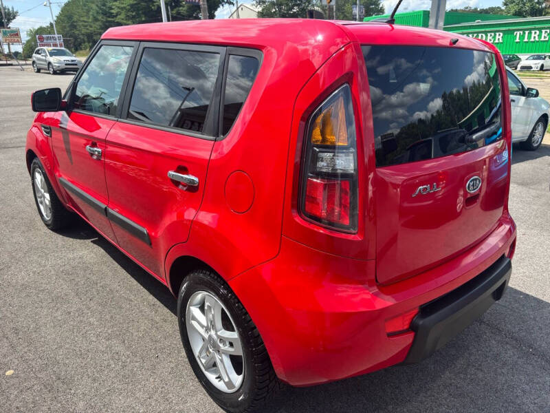 2011 Kia Soul +