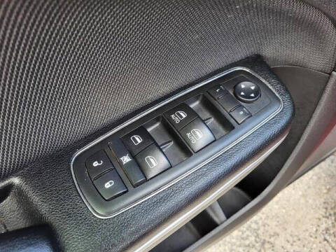 2017 Dodge Charger SE