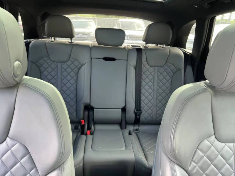 2019 Audi SQ5 3.0T quattro Premium Plus