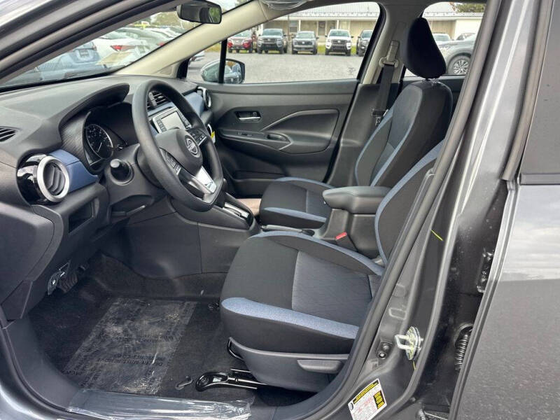 2025 Nissan Versa SV