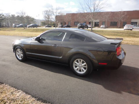 2007 Ford Mustang V6 Deluxe