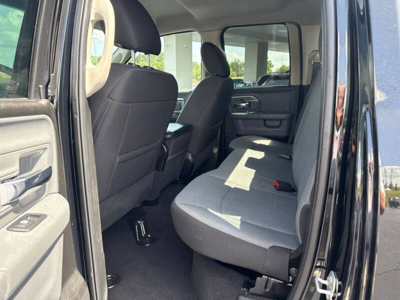 2024 RAM 1500 Classic SLT