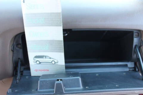 1998 Toyota Sienna LE