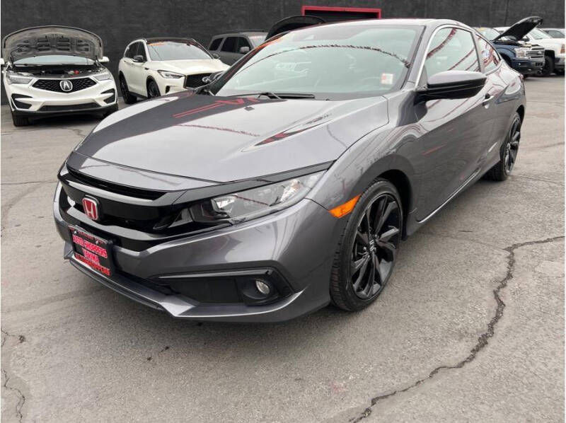 2019 Honda Civic Sport photo 3