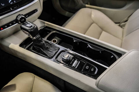 2019 Volvo S60 T5 Momentum