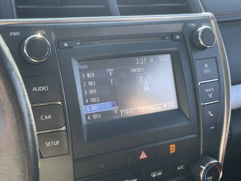 2017 Toyota Camry SE