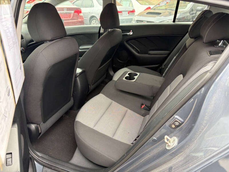 2016 Kia Forte5 LX