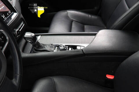 2020 Volvo XC90 T5 Momentum