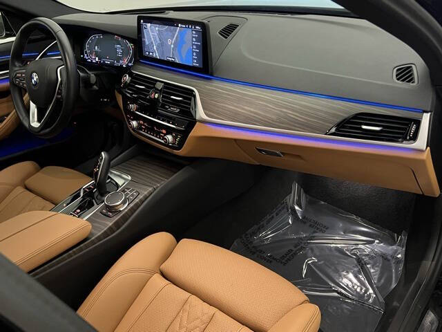 2023 BMW 5 Series 530i