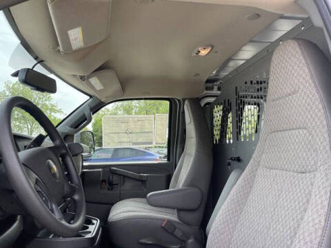 2025 Chevrolet Express 3500