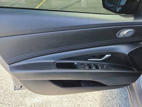 2022 Hyundai Elantra