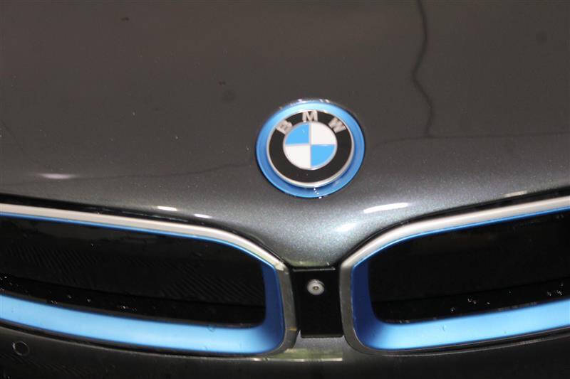 2015 BMW i8