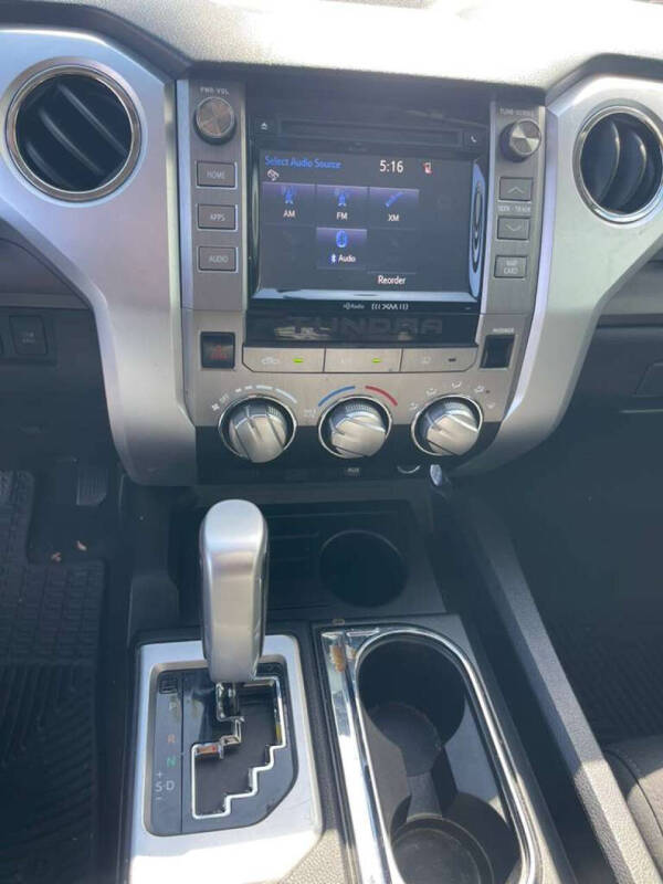 2015 Toyota Tundra SR5