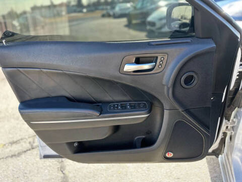 2015 Dodge Charger SXT