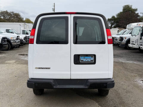 2021 Chevrolet Express 2500