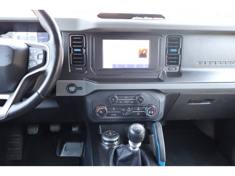 2021 Ford Bronco 2-Door 30