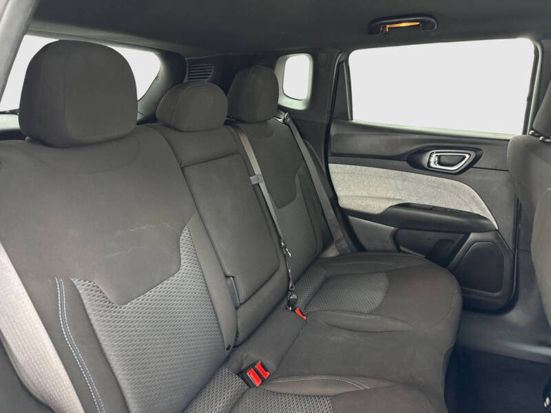 2023 Jeep Compass Sport