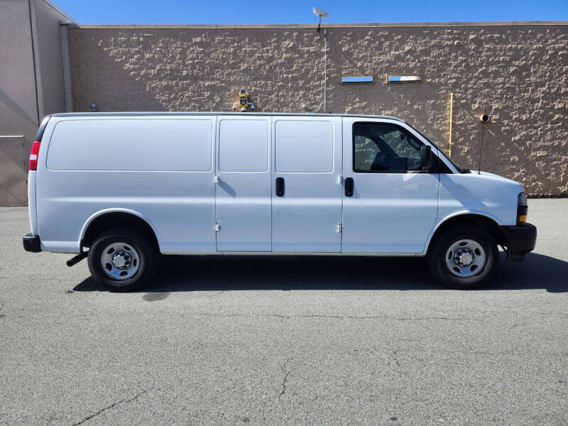 2021 Chevrolet Express 2500