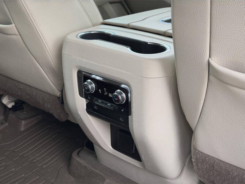 2022 GMC Yukon XL Denali