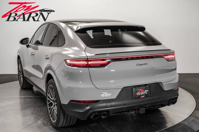 2023 Porsche Cayenne Coupe Platinum Edition