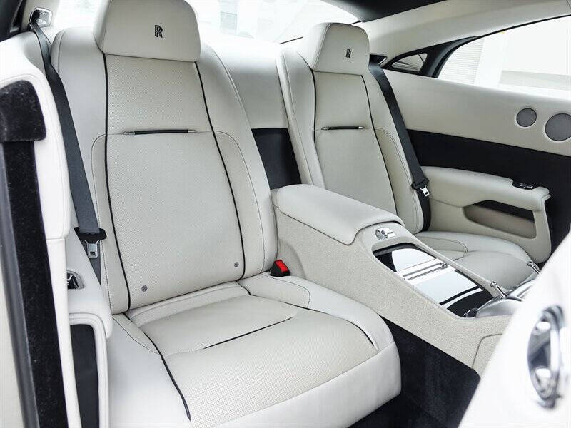 2016 Rolls-Royce Wraith 29