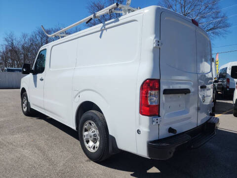 2017 Nissan NV 2500 HD SV