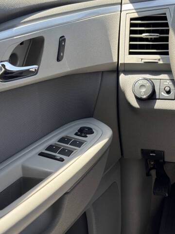 2010 Chevrolet Traverse LS