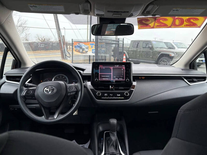 2022 Toyota Corolla LE