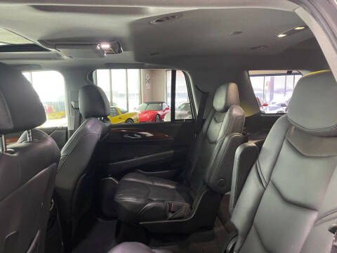 2017 Cadillac Escalade Luxury