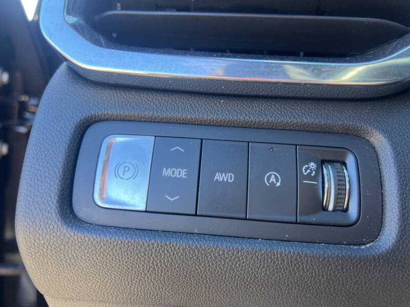 2024 GMC Acadia Elevation